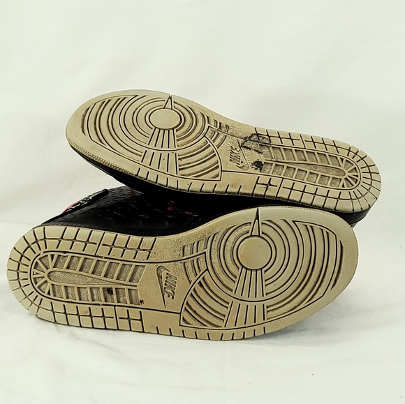 Jordans men 8.5 - Picture 8 of 10